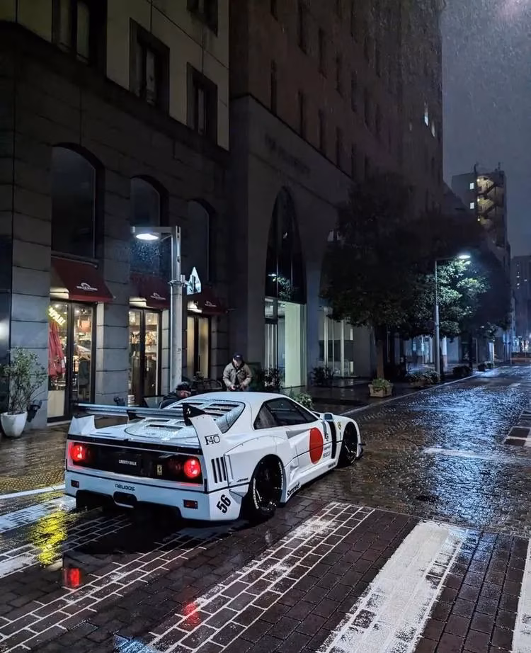 liberty-walk-s-ferrari-f40-widebody-turned-a-legend-upside-down-and-i-love-it-image-2