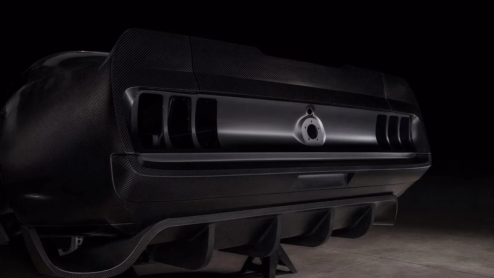 my-jaw-dropped-trick-rides-scorched-mustang-is-carbon-fiber-muscle-perfection-image-0