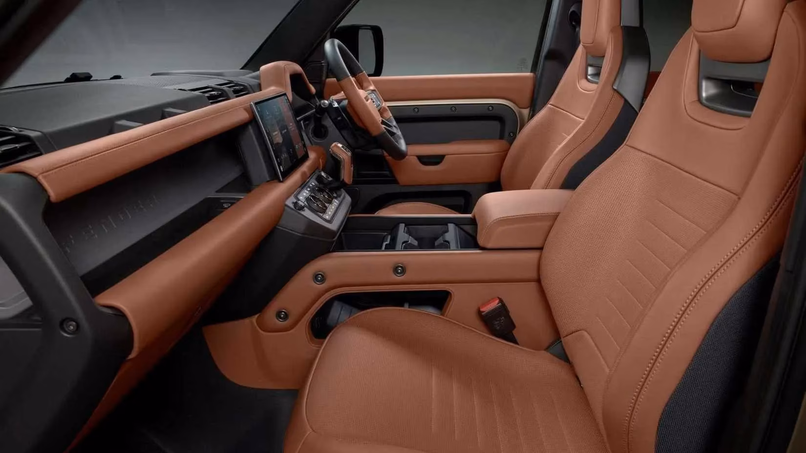 the-2025-defender-octa-my-unstoppable-earth-shaking-152000-off-road-monster-image-1